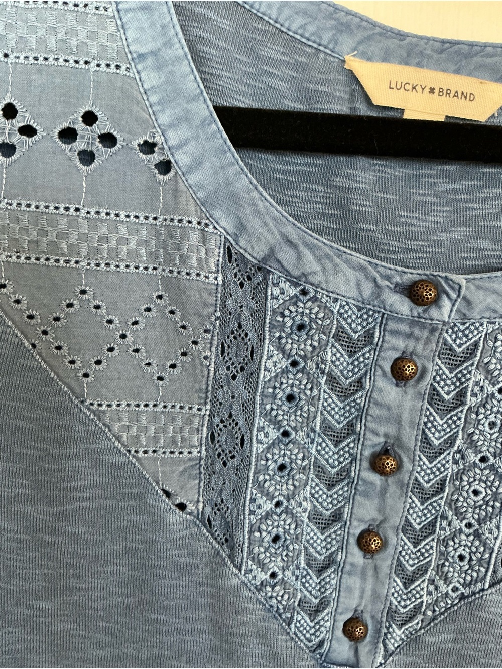 Lucky Brand Blue Short Sleeve Eyelet Lace Button Yoke Top - Picture 7 of 7